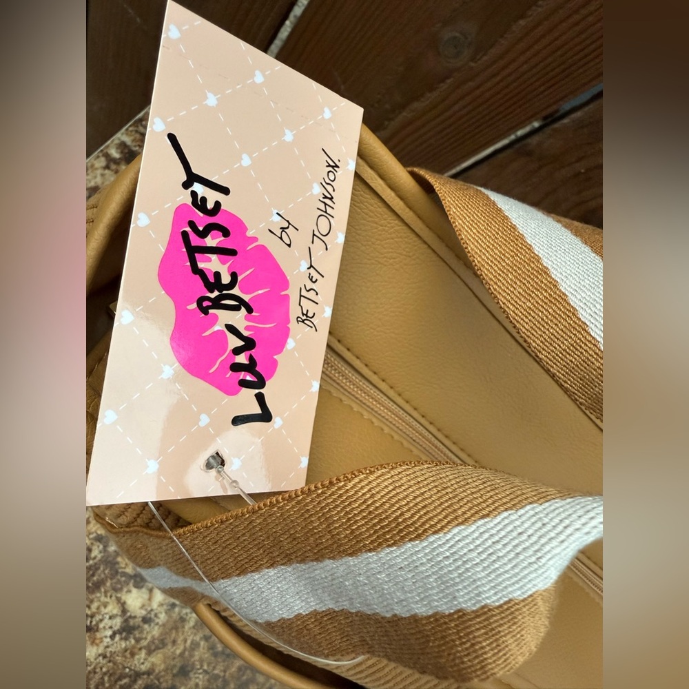 Luv Betsey By Betsey Johnson LBadie Corduroy Handbad - Picture 7 of 15